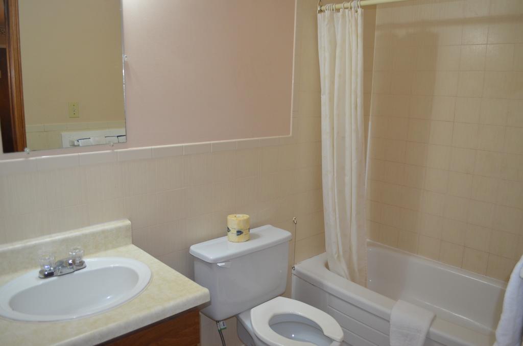 Mohawk Motel Brantford Zewnętrze zdjęcie